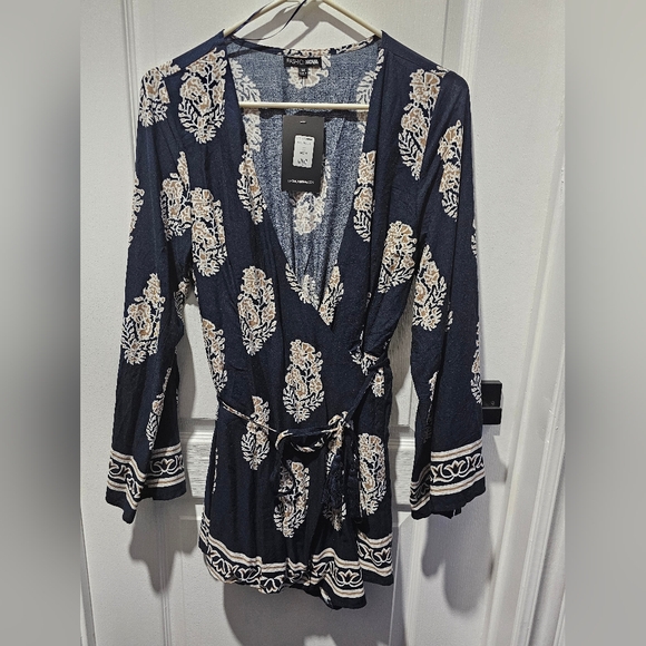 *NWT* Fashion Nova Abby Romper - Picture 5 of 9